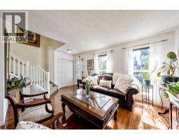 4pc Bathroom - 455 Prestwick Circle Se, Calgary, AB T2Z4P6 Photo 9