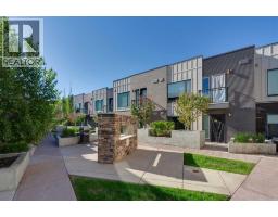 310, 93 34 Avenue SW - photo 1