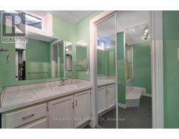 1304 Adirondack Drive, Ottawa, ON K2C2V3 Photo 20