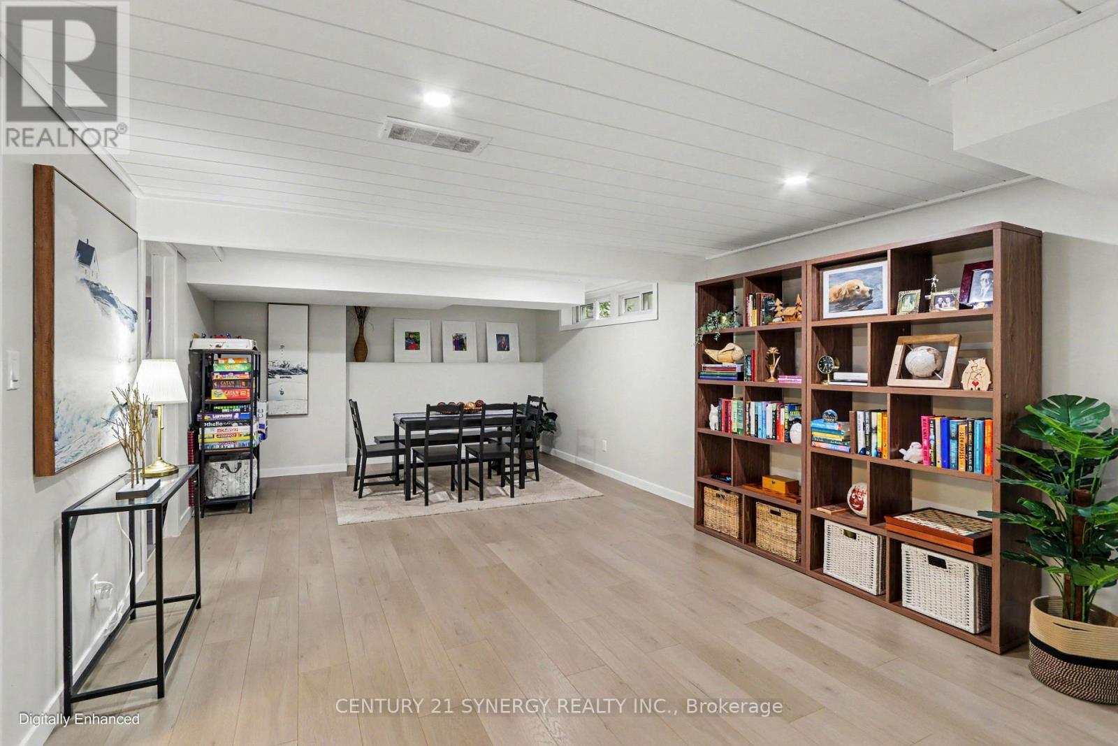 16 LENTINI WAY - Image 20