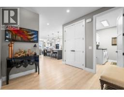 4pc Bathroom - 3352 Hawks Crescent, West Kelowna, BC V4T0A7 Photo 14