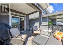 Kitchen - 3352 Hawks Crescent, West Kelowna, BC V4T0A7 Photo 17