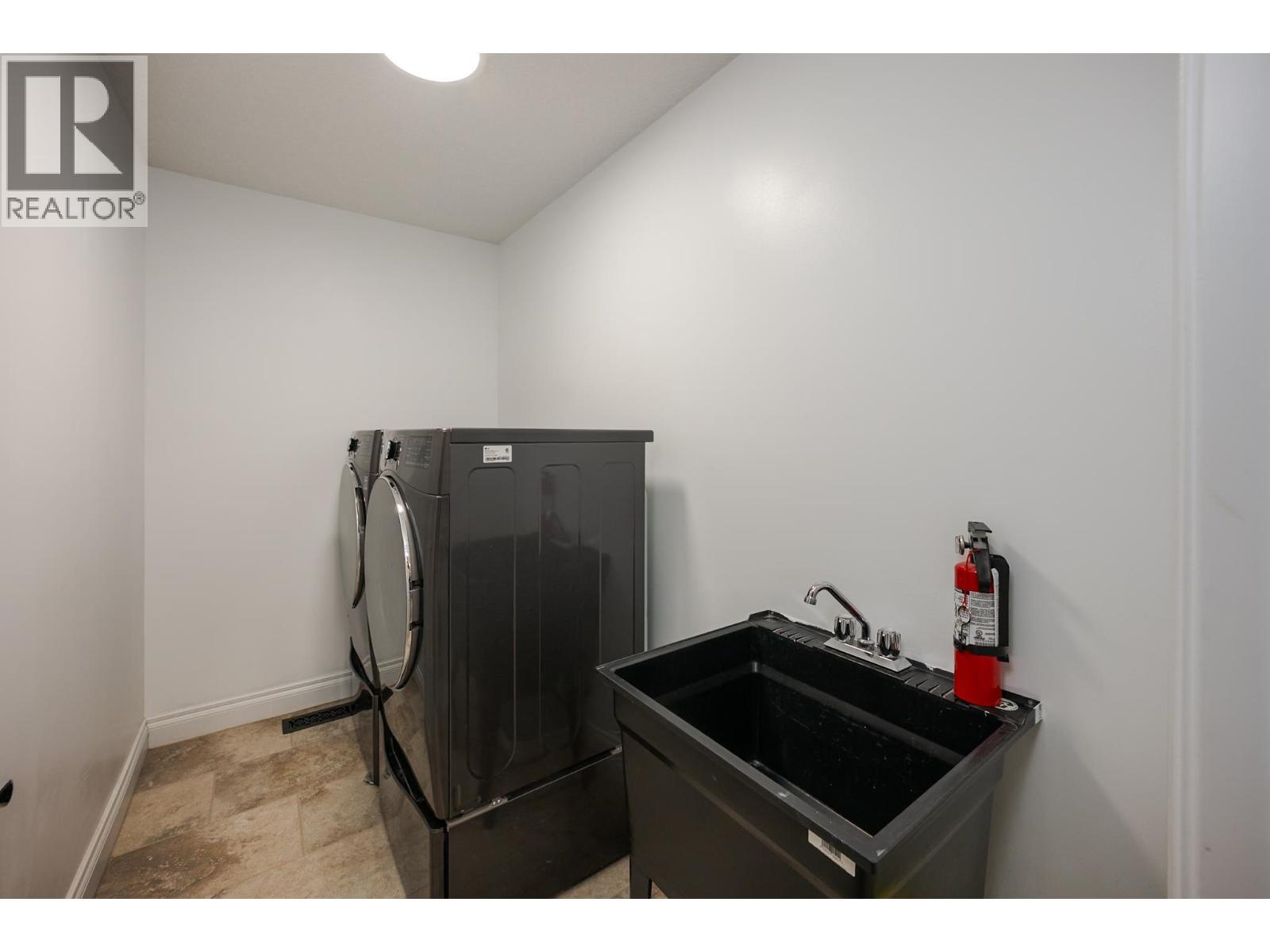5882 VIRK PLACE - 22