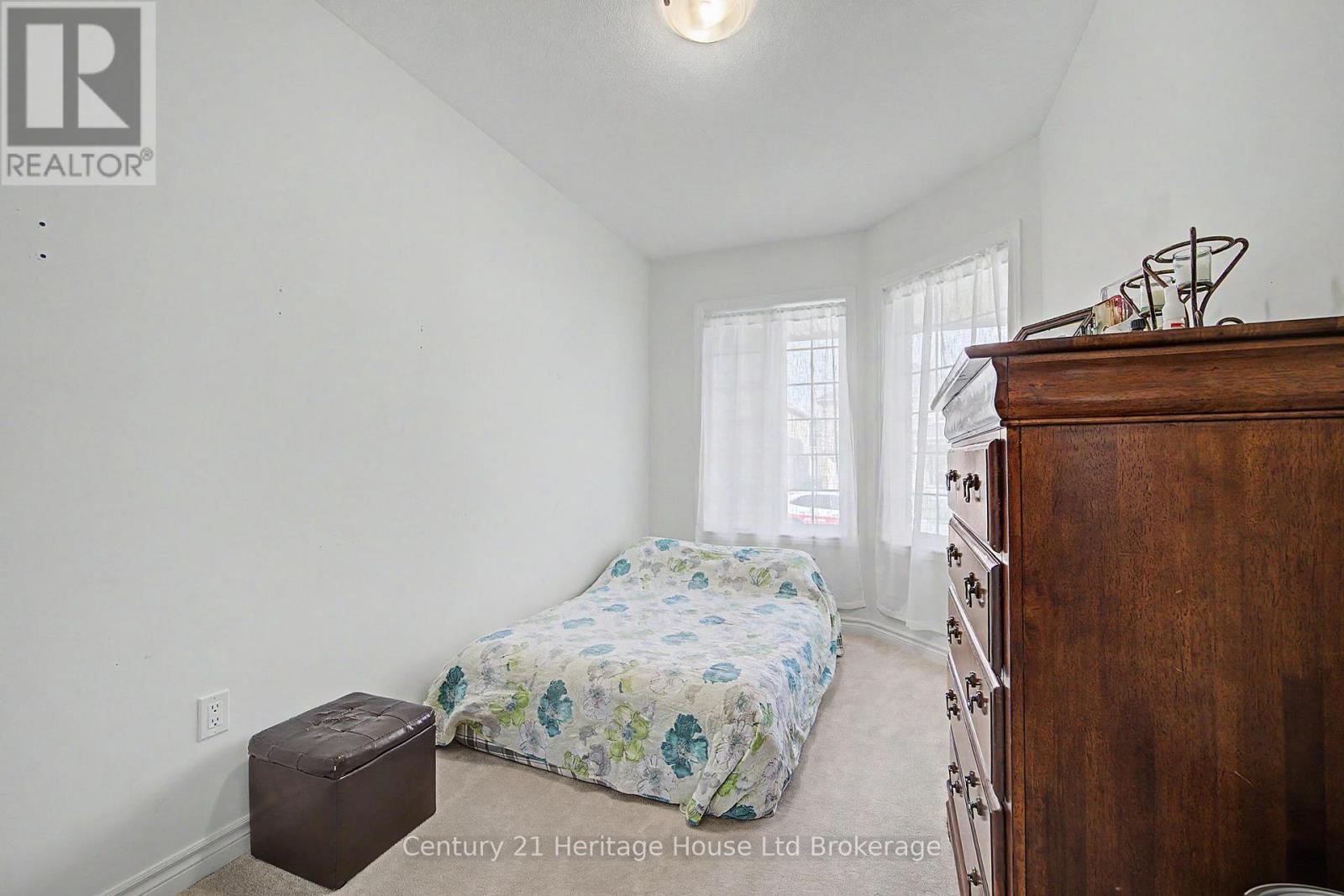 17 HARWOOD STREET, Tillsonburg — photo 9