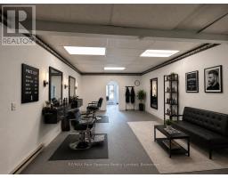 C2 - 206 Perry Street, Clearview, ON L0M1S0 Photo 8