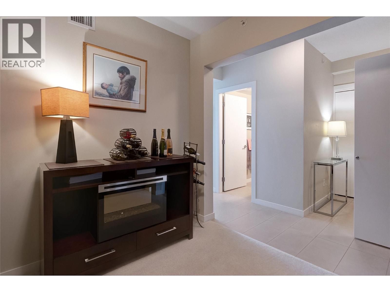 1075 Sunset Drive Unit# 2001, Kelowna
