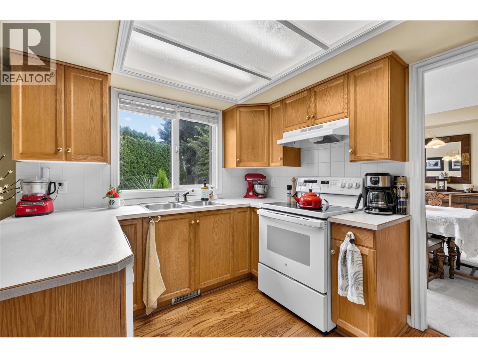 4015 Logie Court - 4