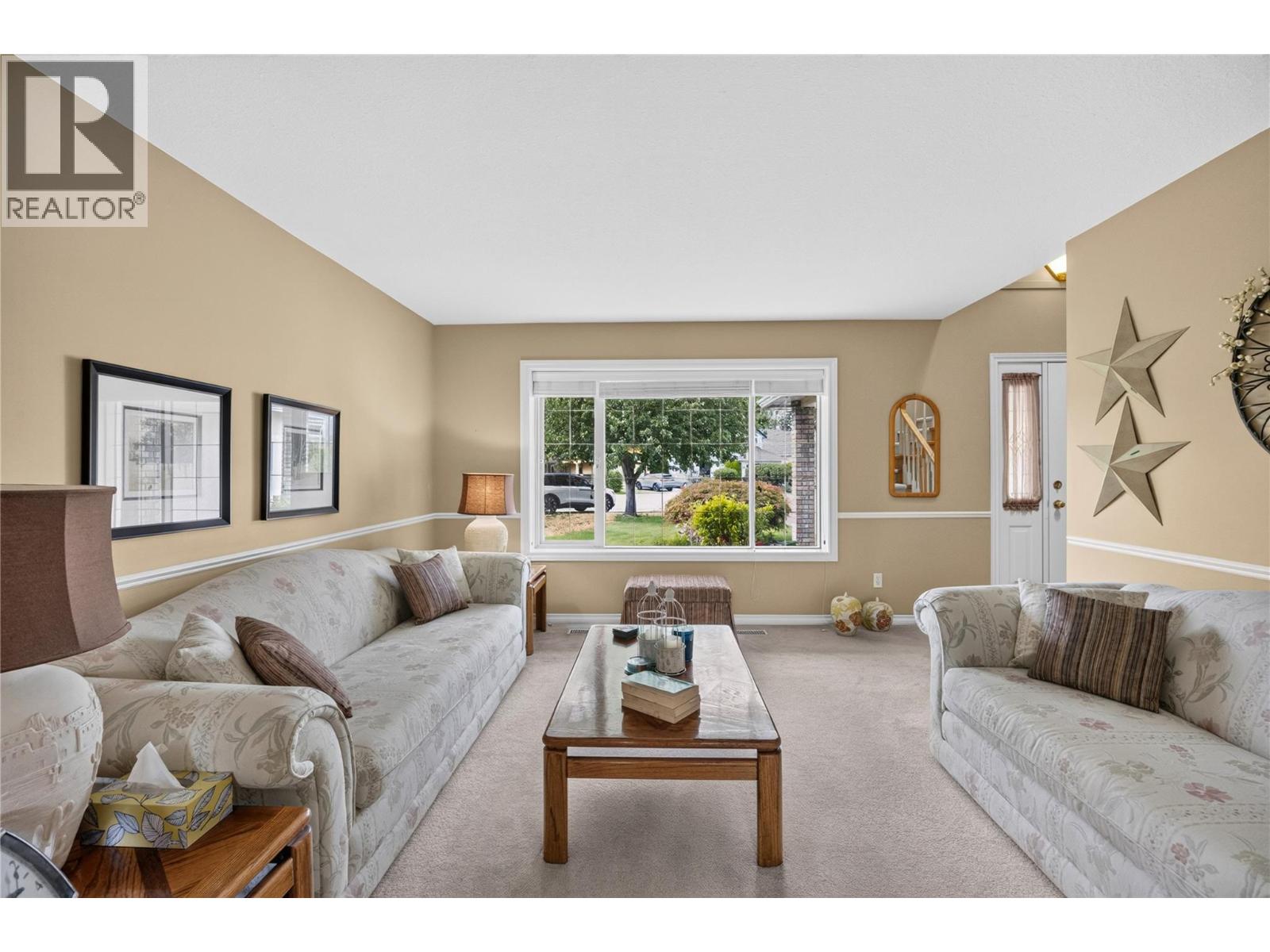 4015 Logie Court, Kelowna