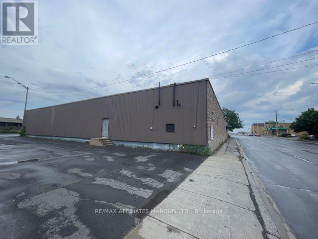 71 9TH STREET W, Cornwall — photo 4