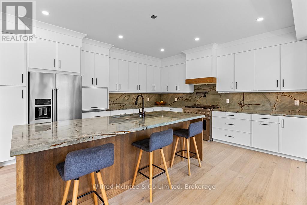 72 VICTORIA STREET S - Image 10