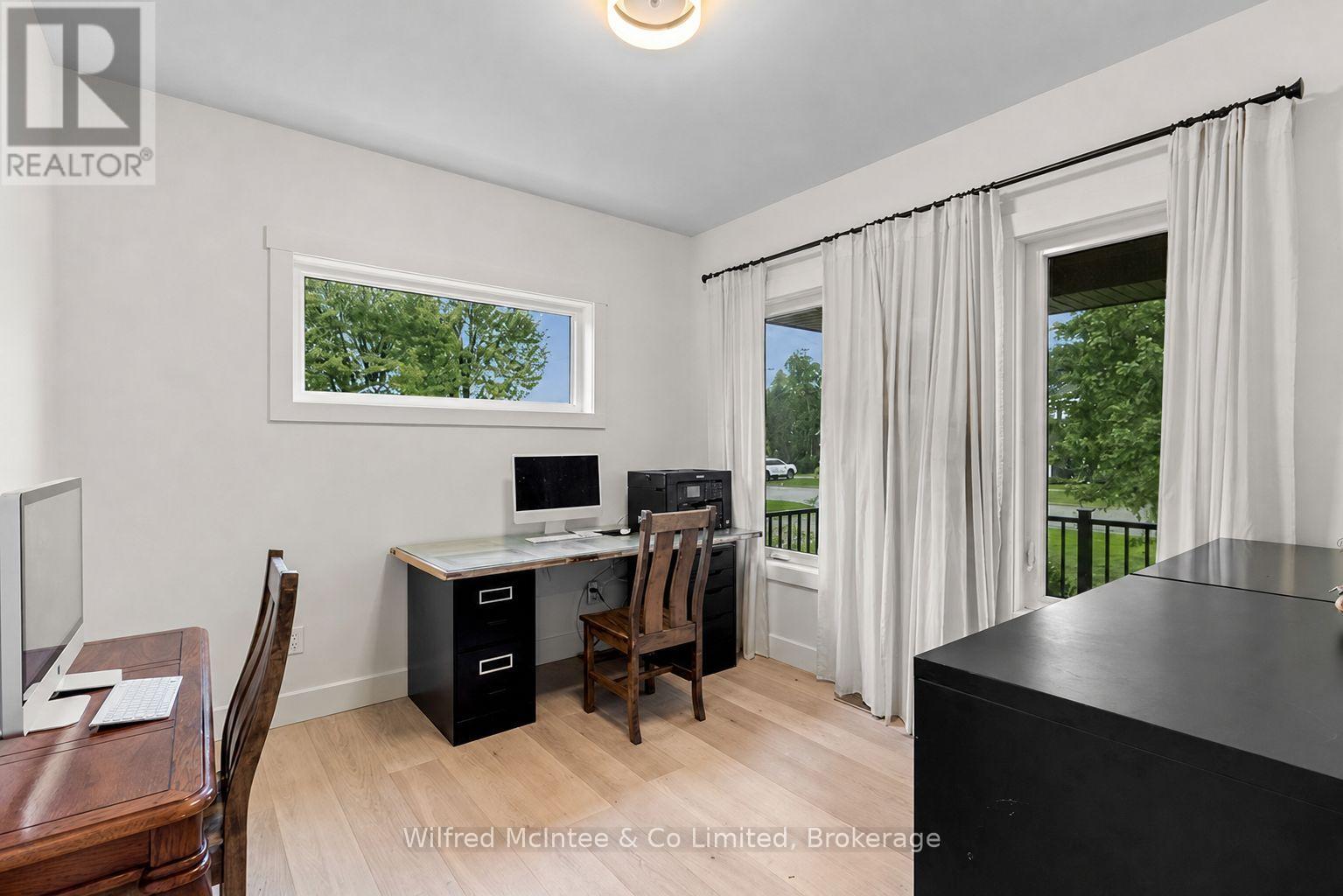 72 VICTORIA STREET S - Image 21