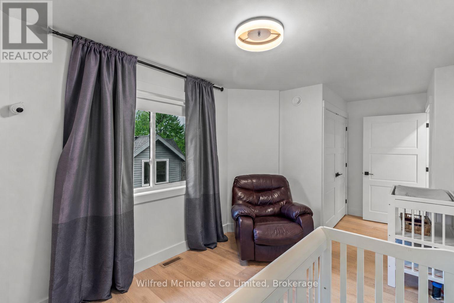 72 VICTORIA STREET S - Image 28
