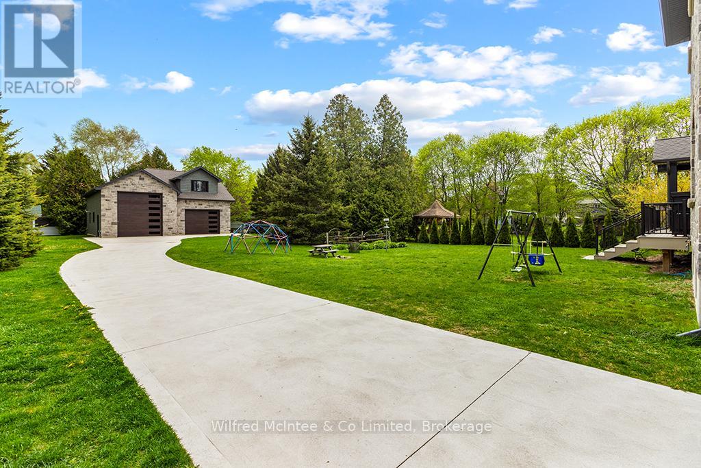 72 VICTORIA STREET S - Image 36