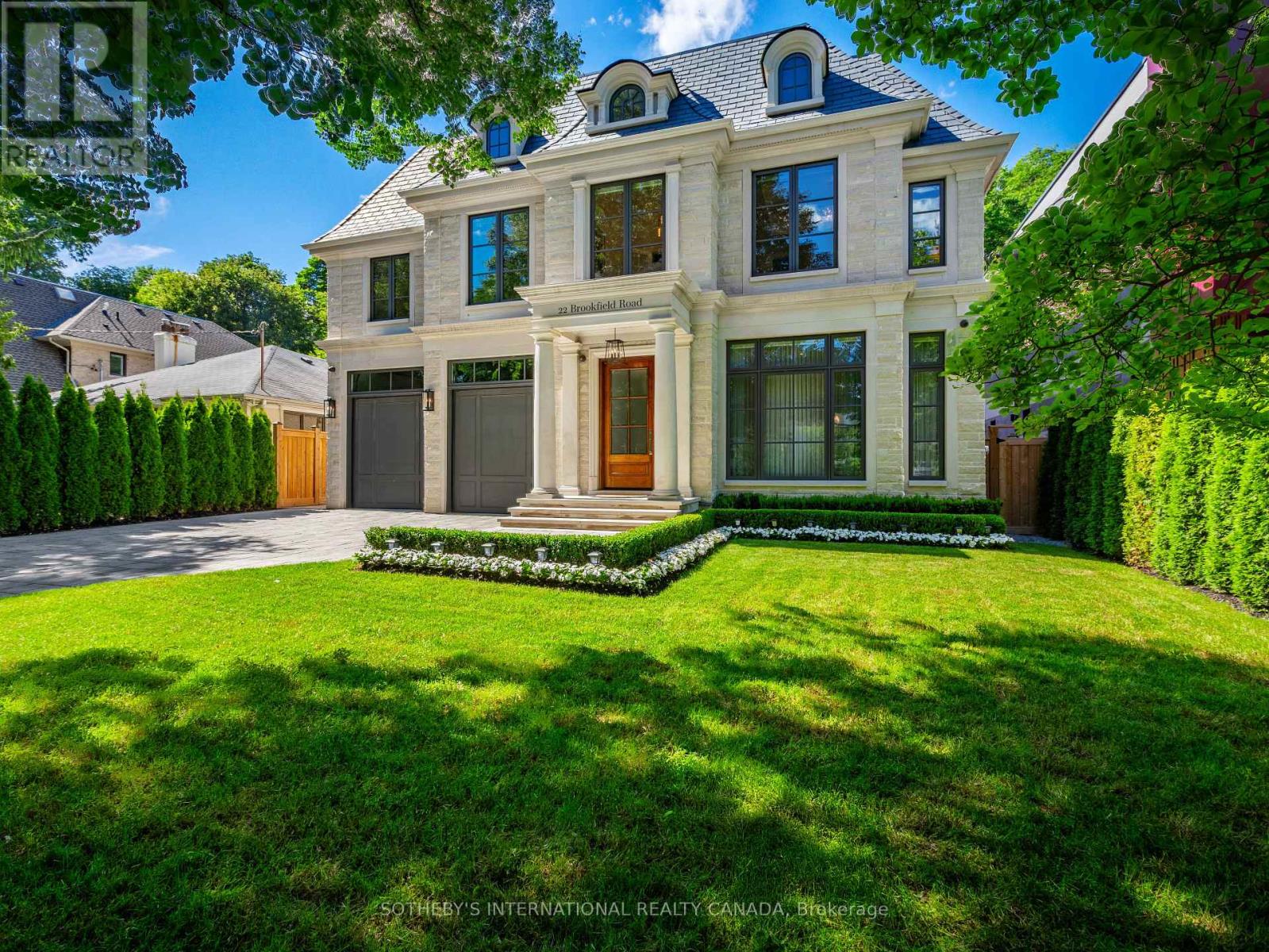 22 Brookfield Road, Toronto — photo 2