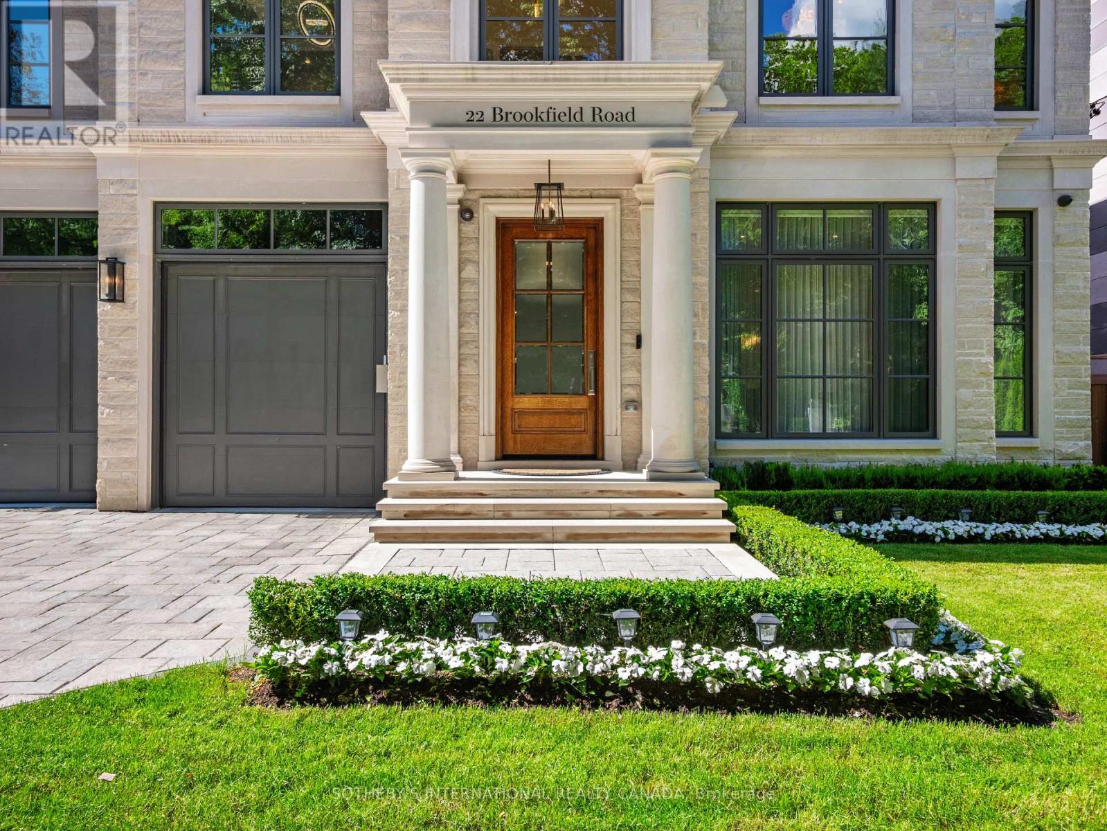 22 Brookfield Road, Toronto — photo 3