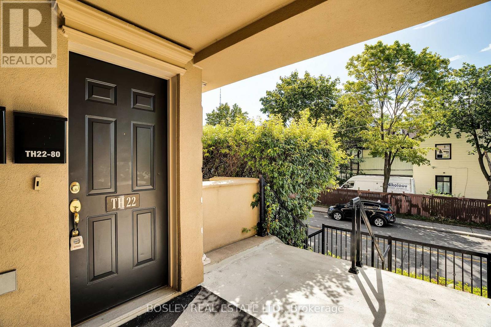 #TH22 80 CARR STREET - 17