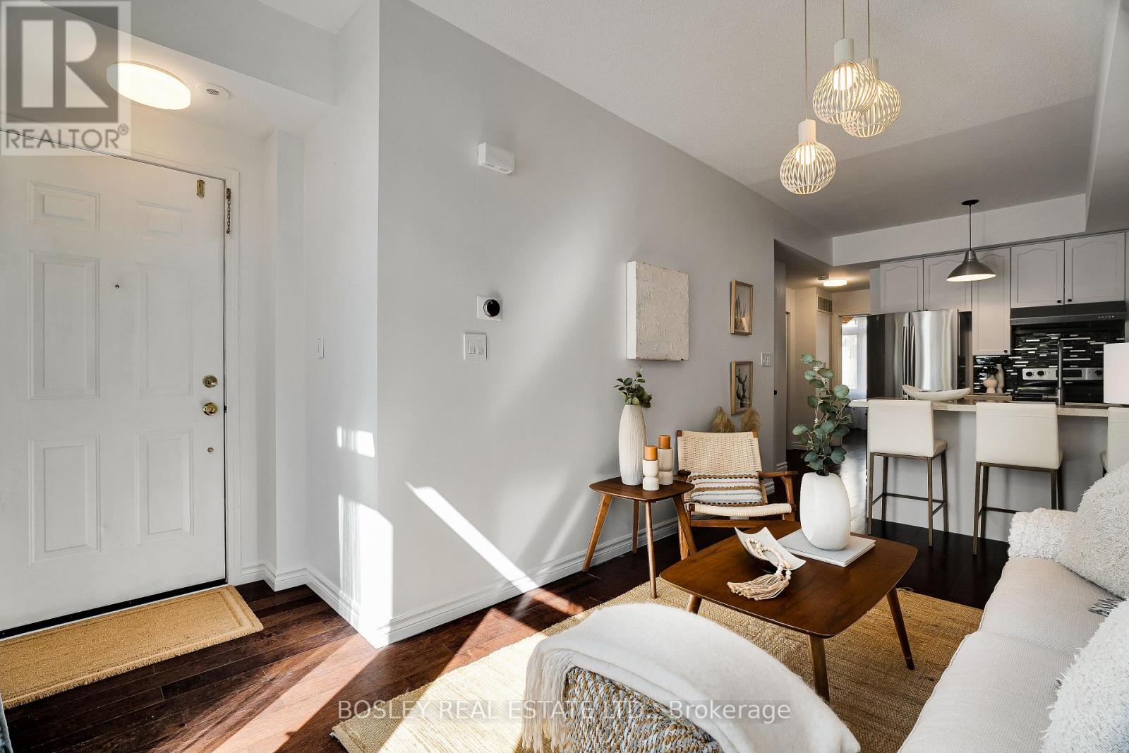 #TH22 80 CARR STREET - Image 4