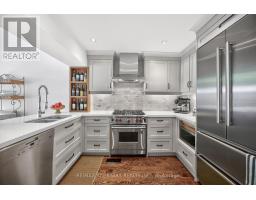 30 Edgewood Crescent, Toronto, ON M4W3A9 Photo 14