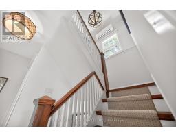 30 Edgewood Crescent, Toronto, ON M4W3A9 Photo 32