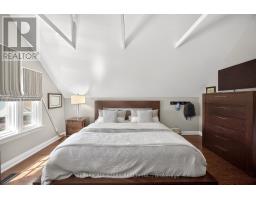 30 Edgewood Crescent, Toronto, ON M4W3A9 Photo 34