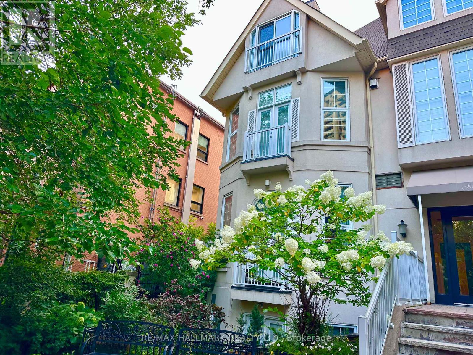 Photo of 539 Jarvis Street