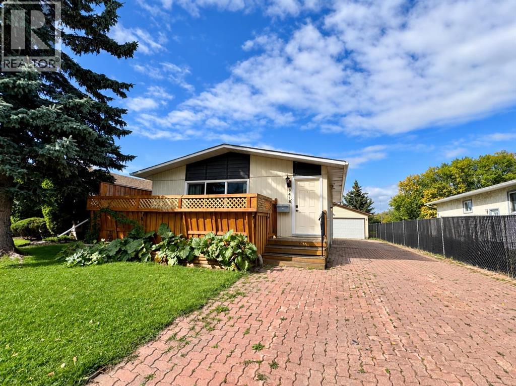 9418 80 Avenue, Grande Prairie, Alberta, T8V5J4