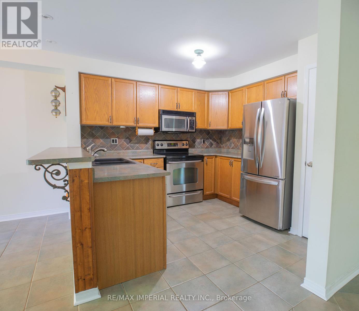 18 WINDBREAK CRESCENT - 9