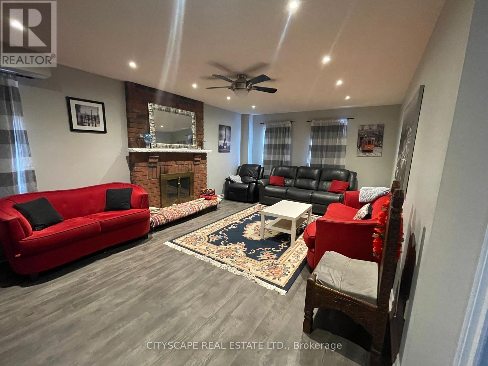 3 LEAH CRESCENT - Image 11