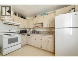 3319 - 3321 5A Avenue S - photo 4