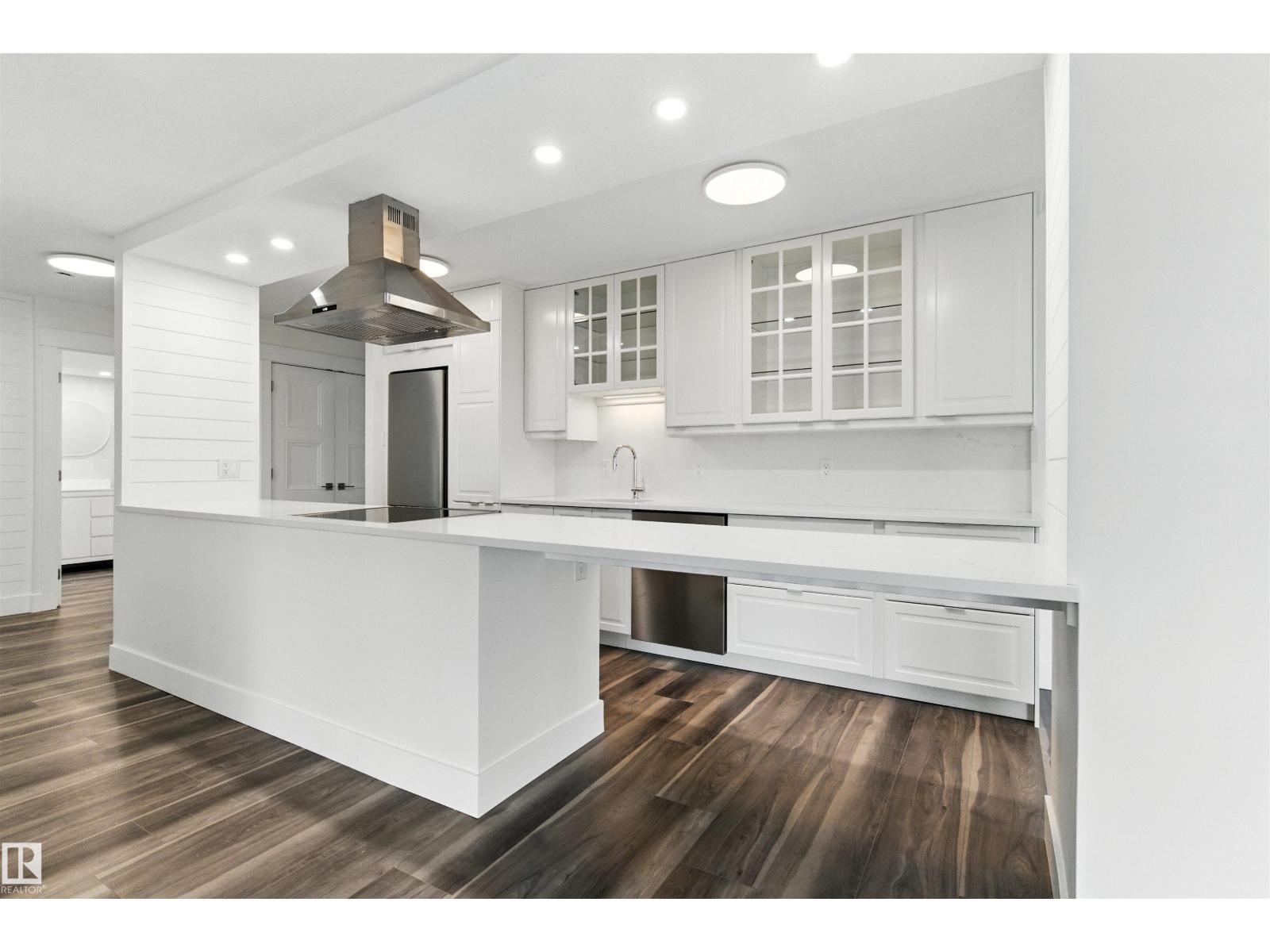 #1203 9737 112 ST NW, Wîhkwêntôwin, Edmonton photo 1