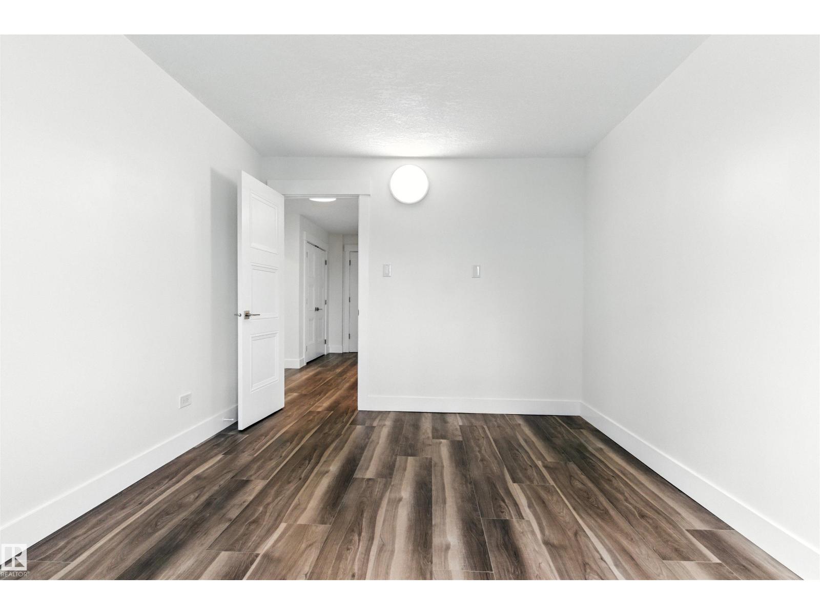 #1203 9737 112 ST NW - 17