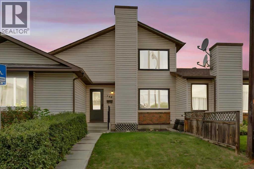 148 Deerview Way SE, Deer Ridge, Calgary photo 1