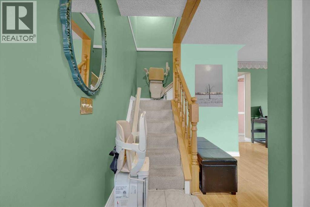 148 Deerview Way SE, Calgary — photo 6