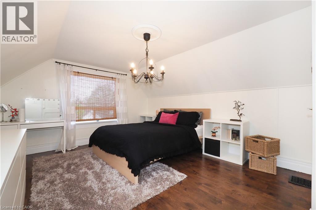 123 SAMUEL Street - Image 13