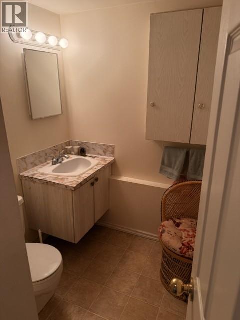 #69 800 Valhalla Place - Image 8