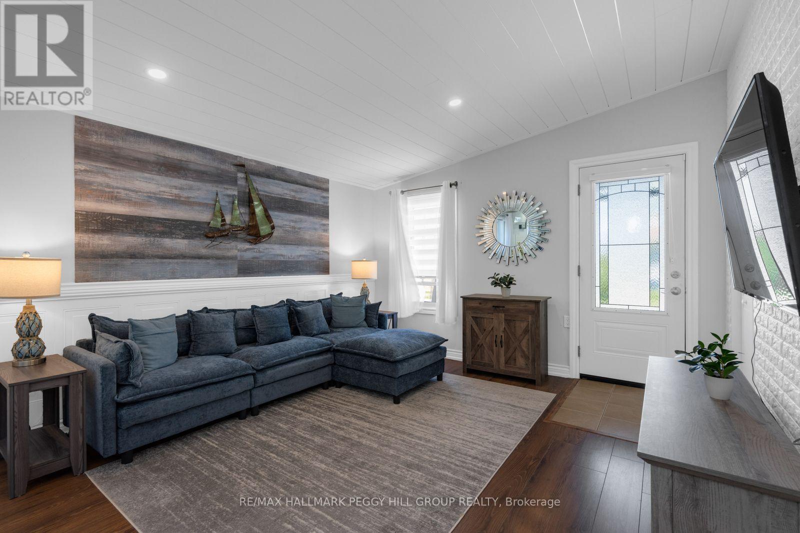 41 LAIDLAW STREET, Wasaga Beach — photo 4
