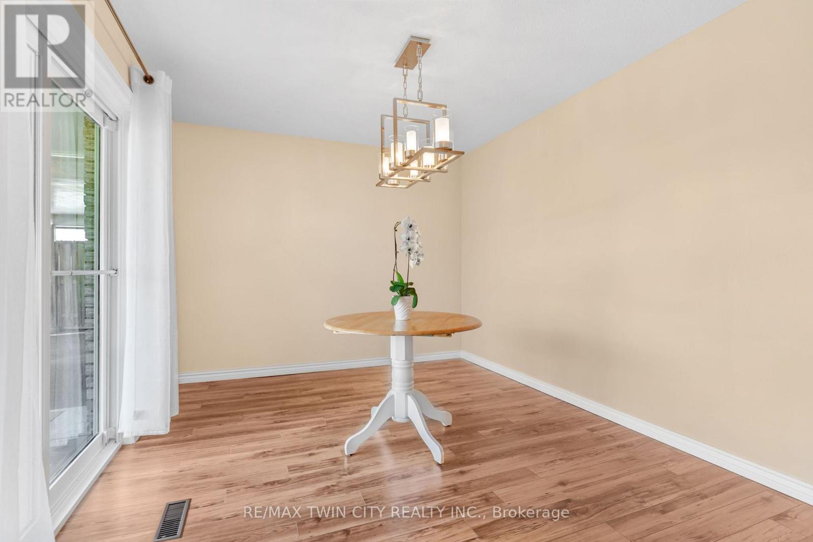 51 - 14 WILLIAMSBURG ROAD, Kitchener — photo 5
