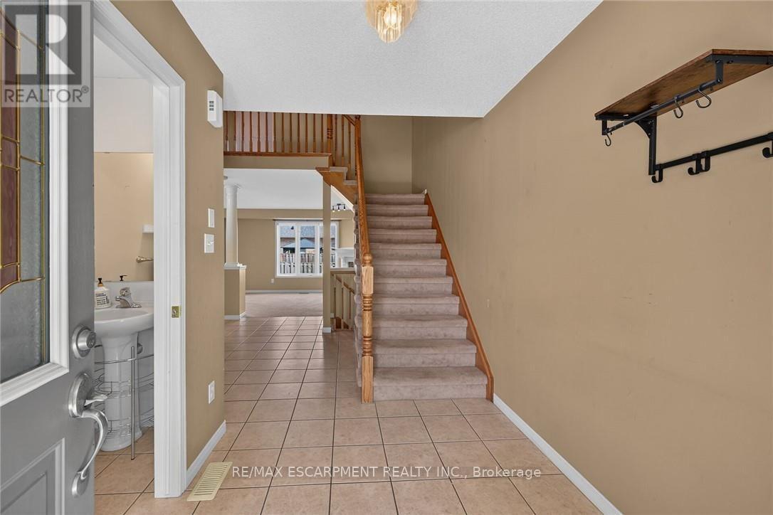302 SOUTHBROOK DRIVE, Hamilton (Binbrook) — photo 4