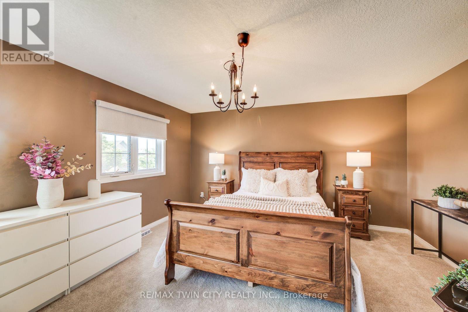 1089 COPPER LEAF CRESCENT - Image 16