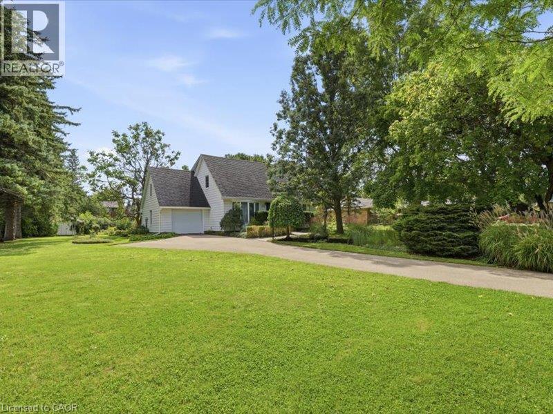 419 FORESTLAWN Road — photo 2