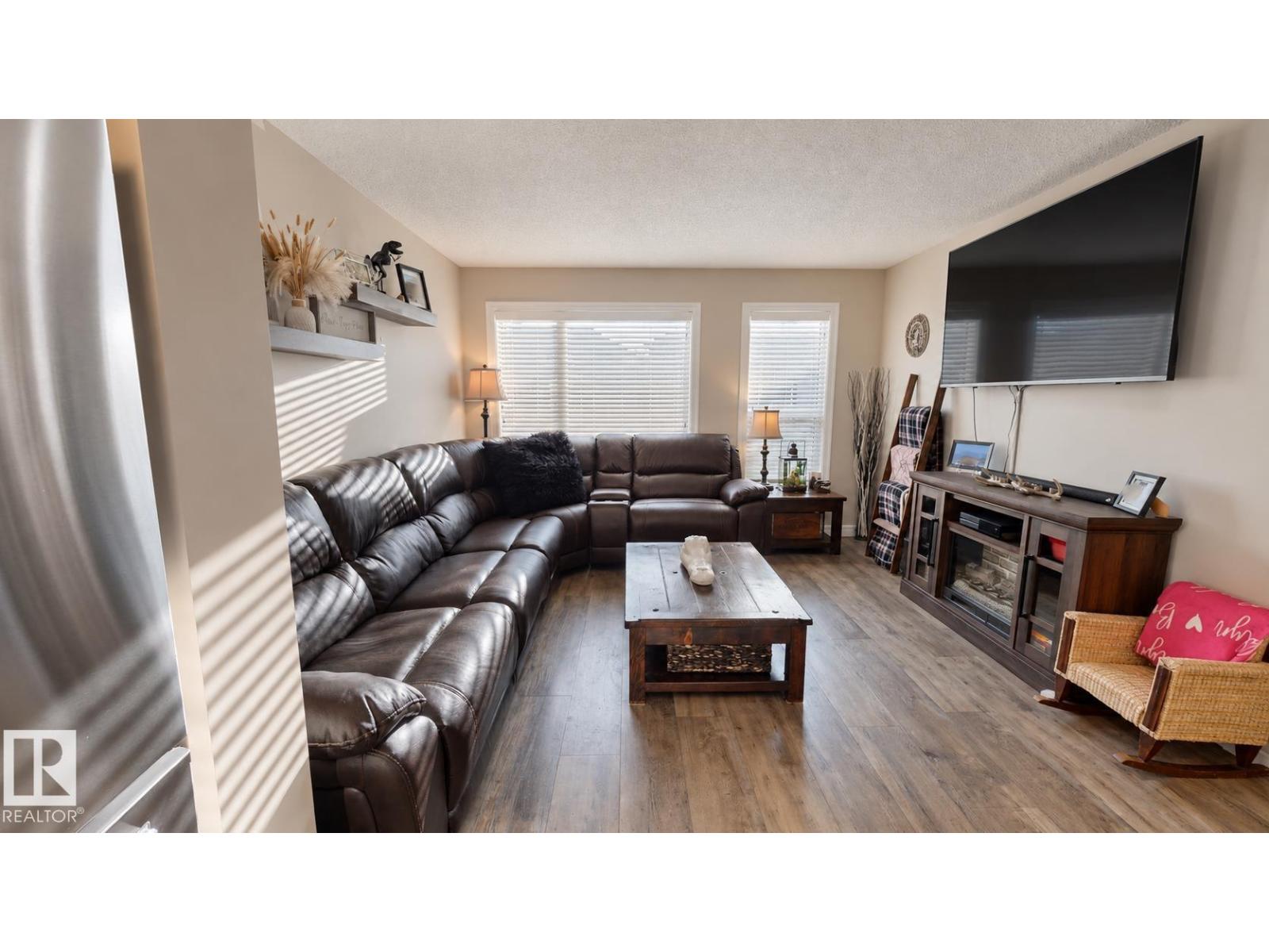 56 Tribute CM, Tonewood, Spruce Grove photo 4