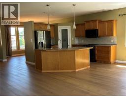 Kitchen - 2984 Thurston Pl, Campbell River, BC V9H0A6 Photo 9