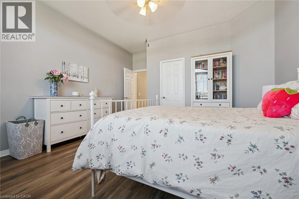 97 MEADOWLARK Drive - Image 30