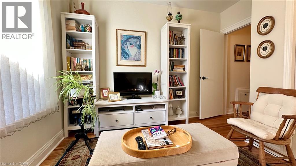 25 HELEN Boulevard - 19