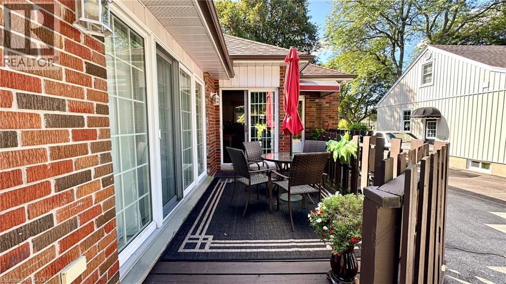 25 HELEN Boulevard - Image 34
