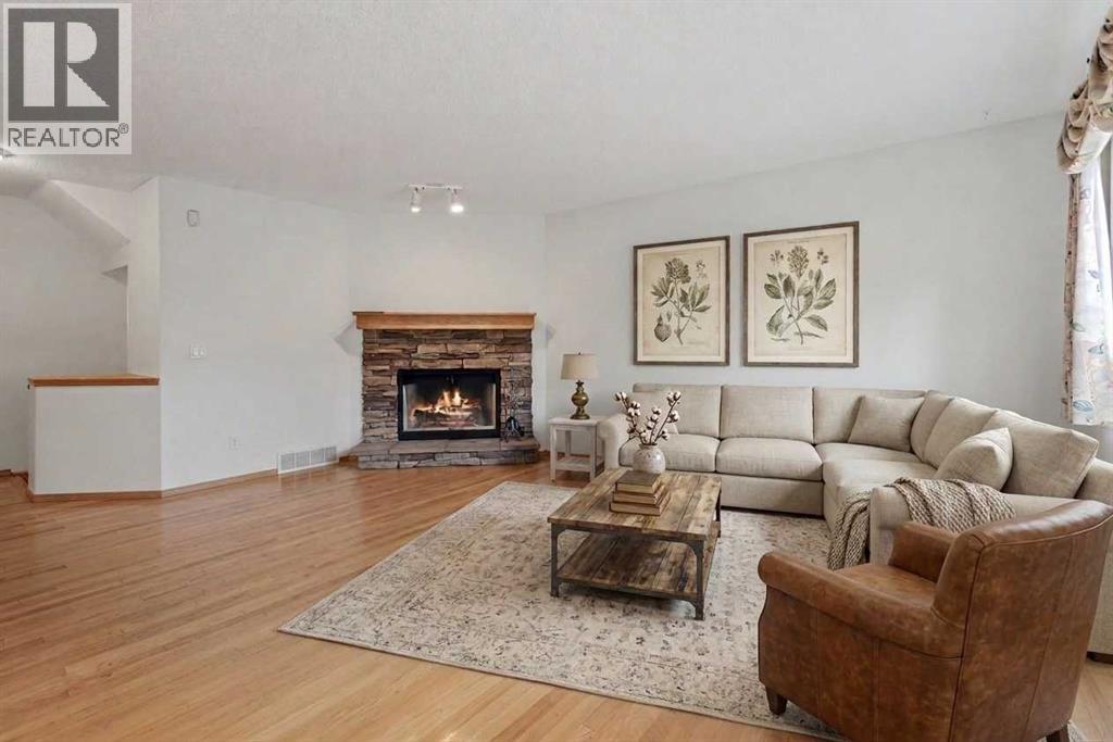 142 Somerset Park SW, Somerset, Calgary photo 3