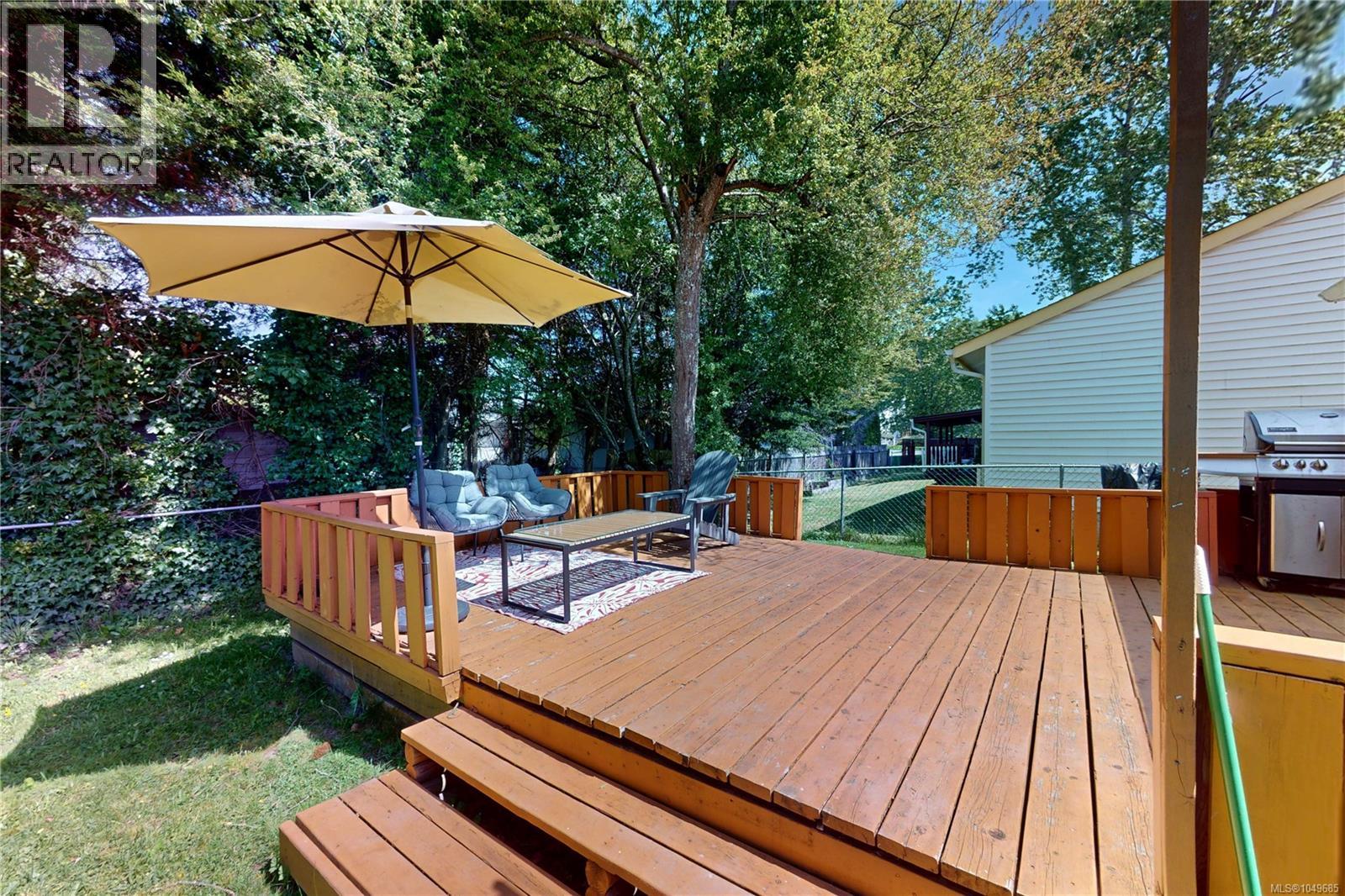 1382 McKenzie Ave - Image 51