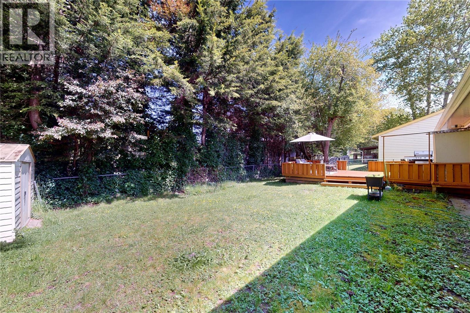 1382 McKenzie Ave - 54