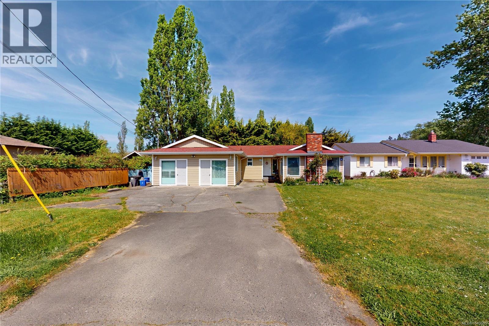 1382 McKenzie Ave - 57