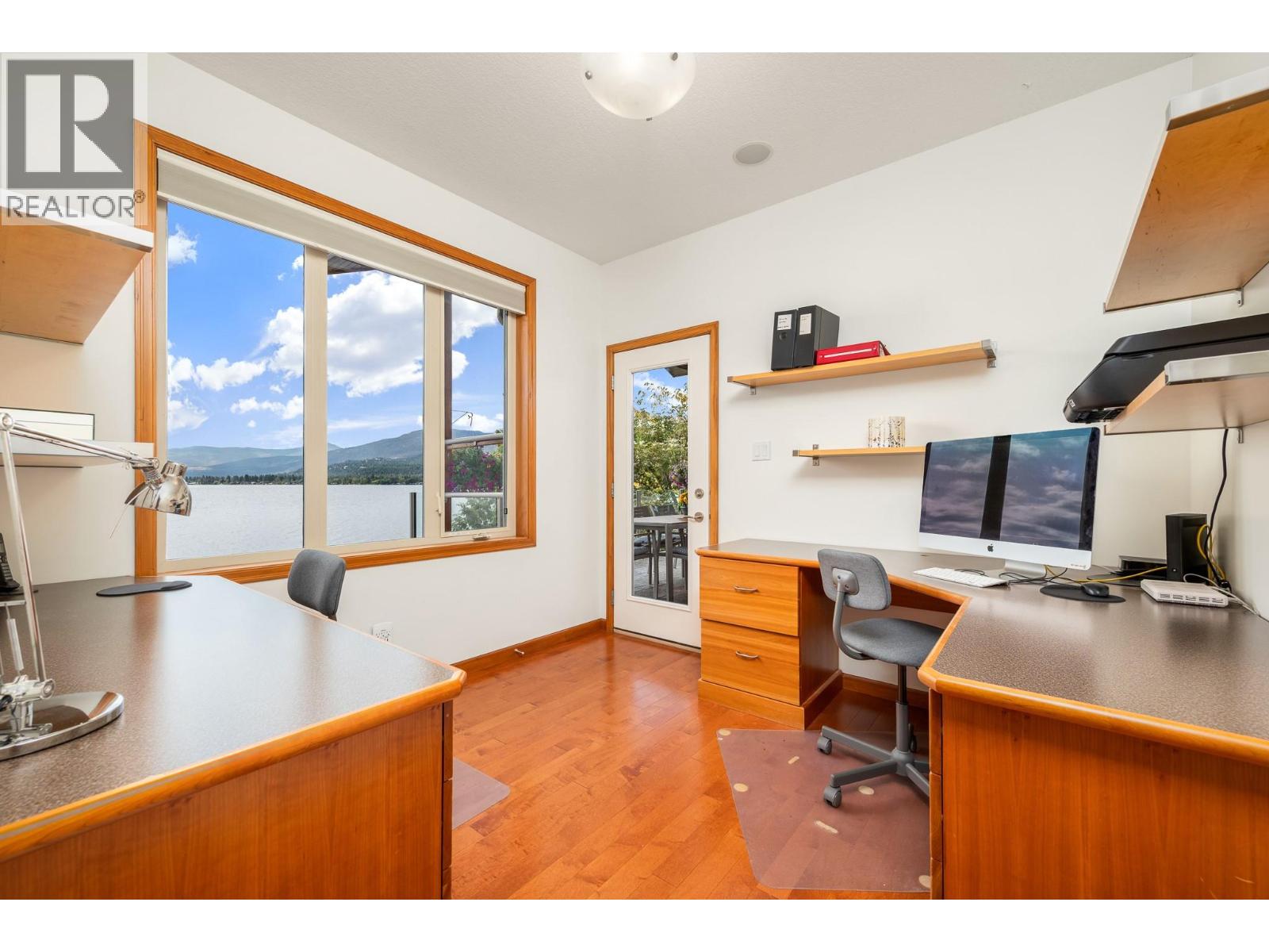 #11 100 Kestrel Place - 26